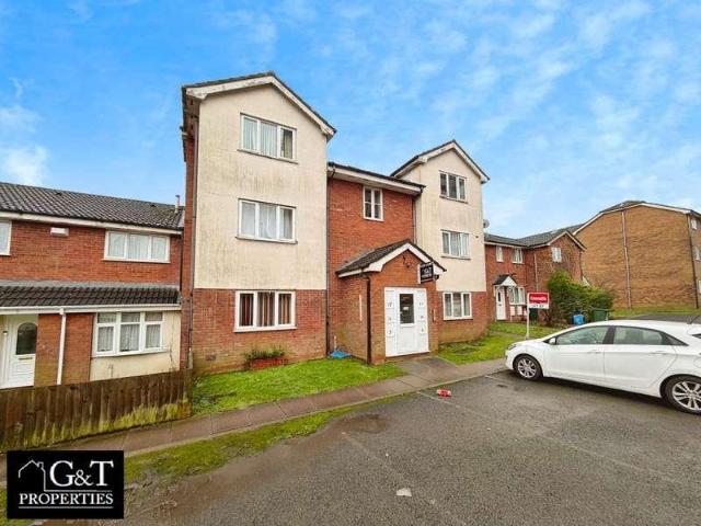 2 bed flat for sale