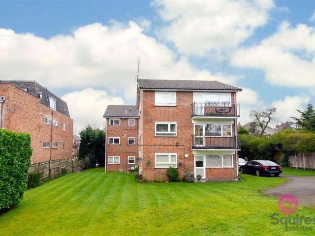 2 bed flat for sale