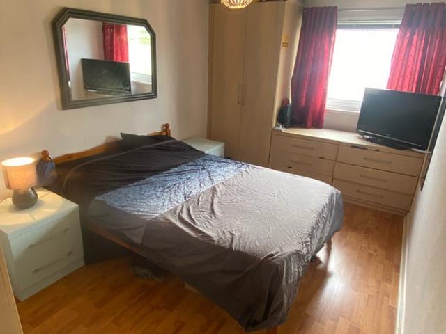 2 bed flat for short term lease Edinburgh fringe