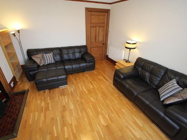 2 Bed Flat, Forest Avenue, AB15
