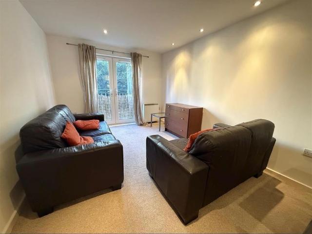 2 Bed Flat, Gilbert House, M5