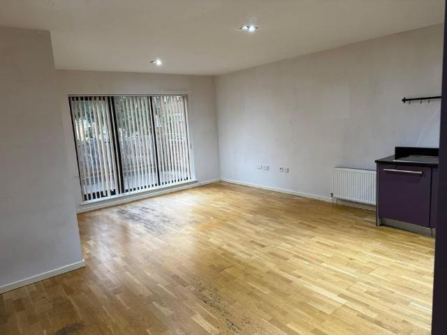 2 Bed Flat, Gloucester Drive, N4
