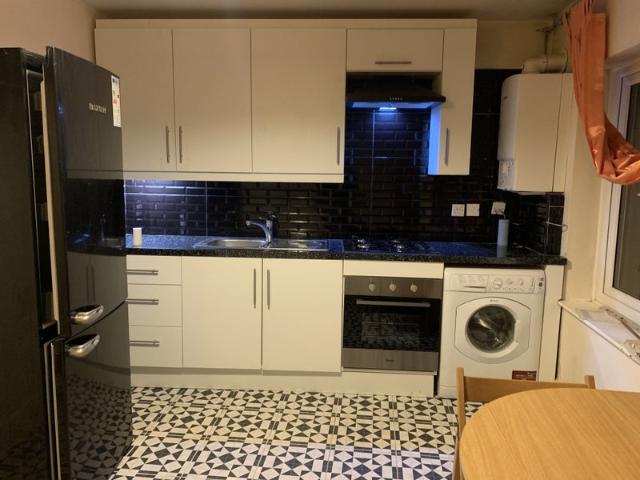 2 Bed Flat, Greenford, Middlesex Rent Includes All