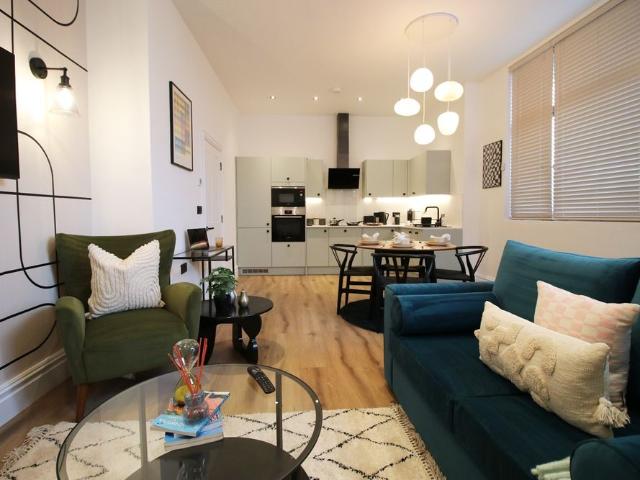 2 Bed Flat, Grosvenor House, BS2