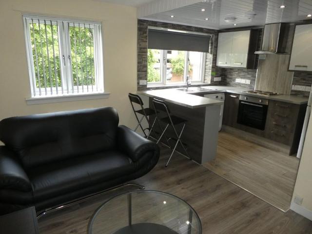 2 Bed Flat, Hanover Court, G1