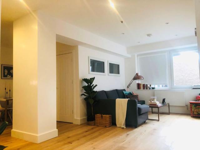 2 Bed Flat, High Street, CR0