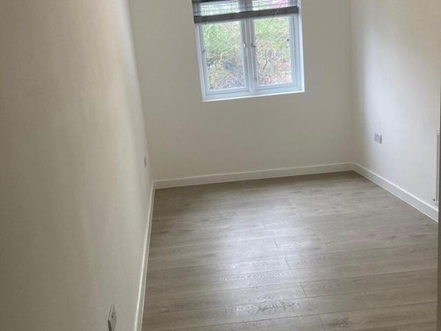 2 Bed Flat, Ilderton Road, SE15