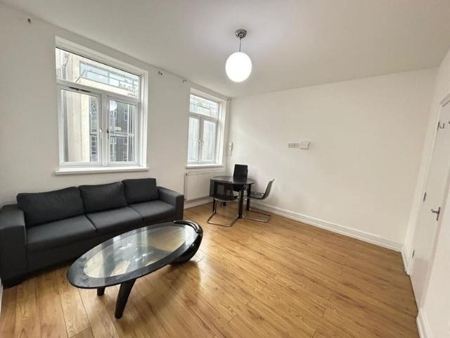 2 Bed Flat in Redchurch Street