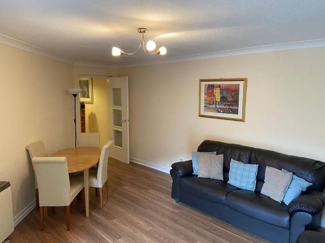 2 Bed Flat, James Watt Street, G2