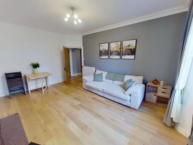 2 Bed Flat, Jordan Lane, EH10