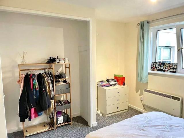 2 Bed Flat, Kennedy Path, G4