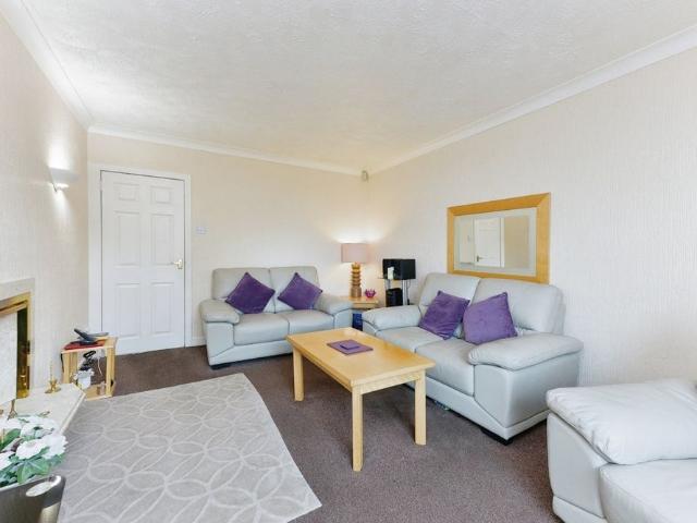2 Bed Flat, Knapdale Street, G22