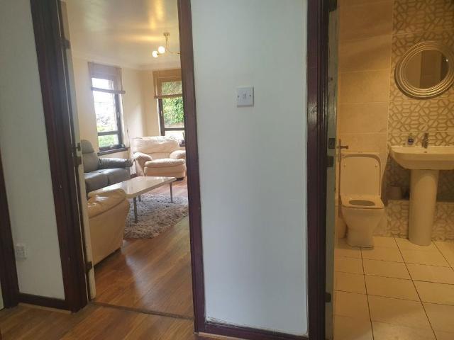 2 Bed Flat, Lymburn Street, G3