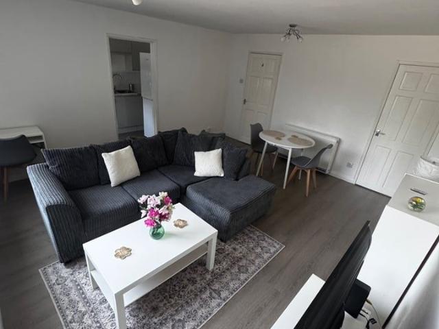 2 Bed Flat, Ladywood, B16