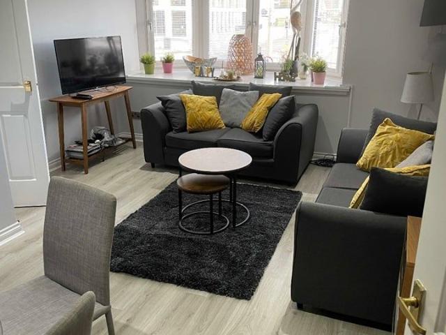 2 Bed Flat, Lancefield Quay, G3