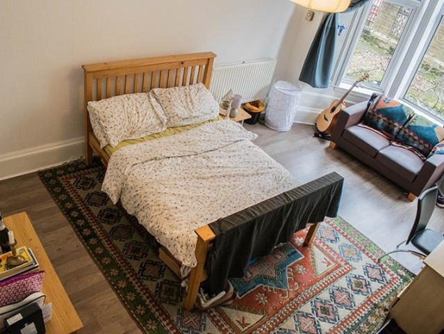 2 Bed Flat, Lawrence Street, G11