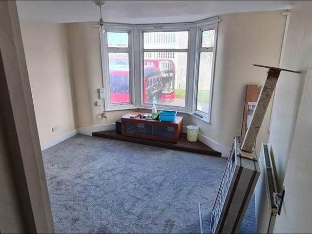 2 Bed Flat, Ley Street, IG1