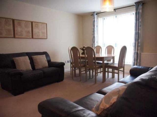2 Bed Flat, Papermill Wynd, EH7