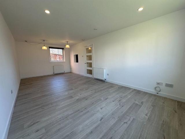 2 Bed Flat, Partickhill, G11