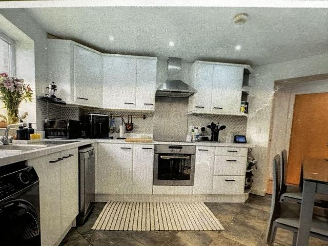 2 Bed Flat, Pavior Road, NG5
