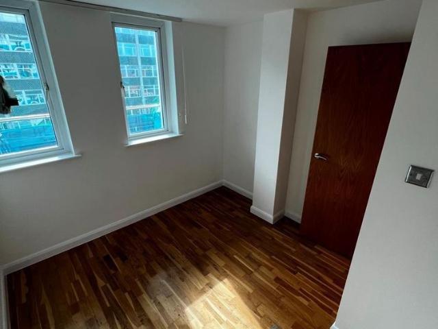 2 Bed Flat, Platinum House, HA1