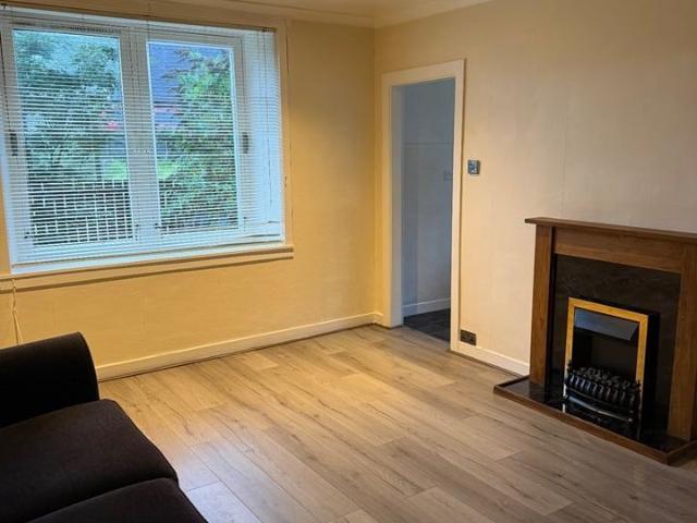 2 Bed Flat, Ruthrieston Circle, AB10