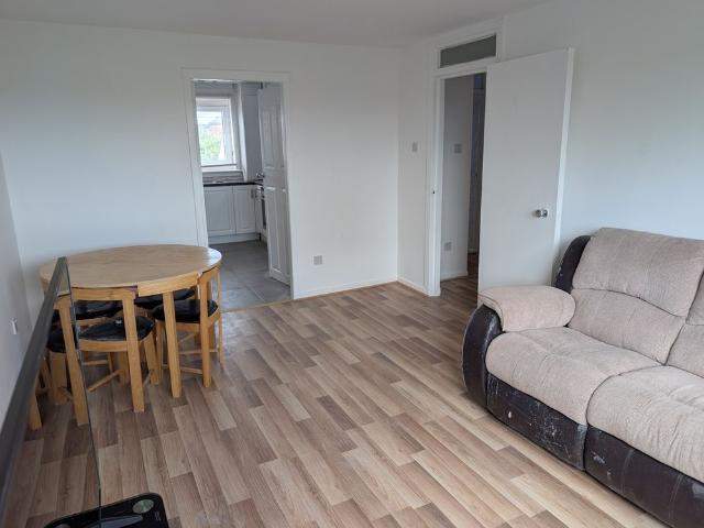 2 Bed Flat, Rosemount St, G21