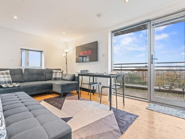 2 Bed Flat, Ropewalk Court, NG1