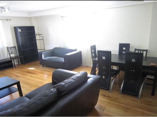 2 Bed Flat, Rotherhithe St, SE16