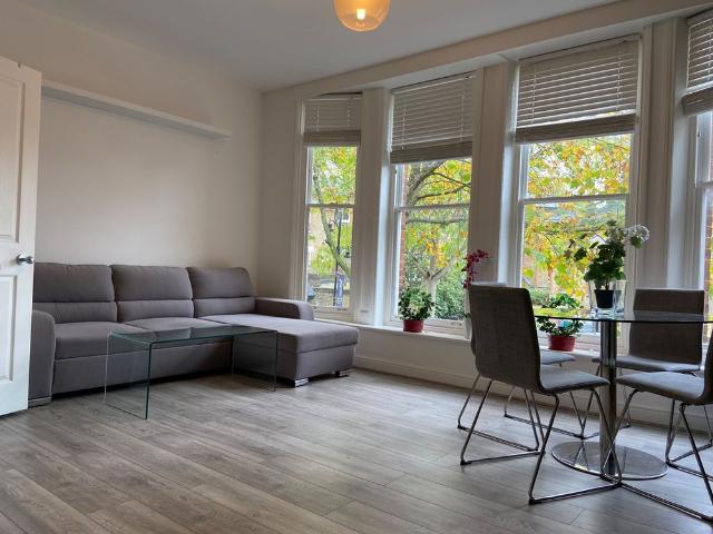 2 Bed Flat, Royal Parade, TW9