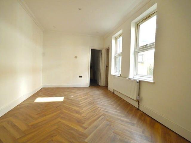 2 Bed Flat, St Margerets Avenue, N15