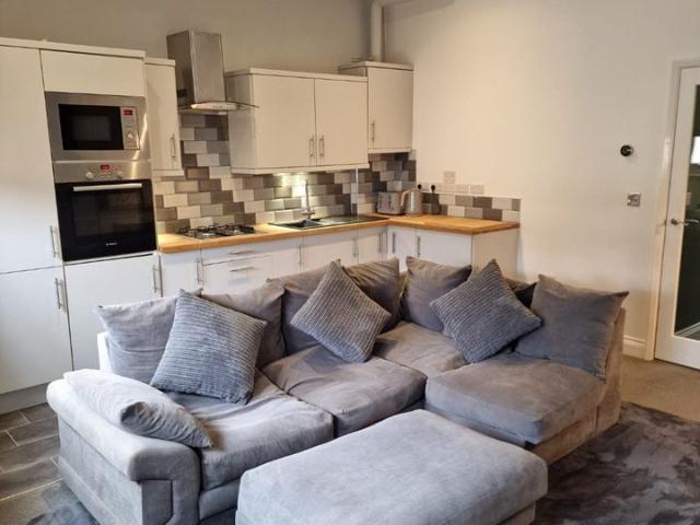 2 Bed Flat, St Nicholas St, BS1