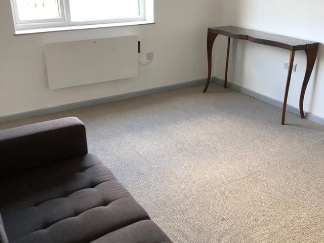 2 Bed Flat, Stainbeck Road, LS7