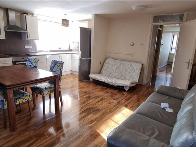 2 Bed Flat, Staines Road, TW4