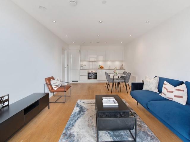 2 Bed Flat, Station Grove, HA0