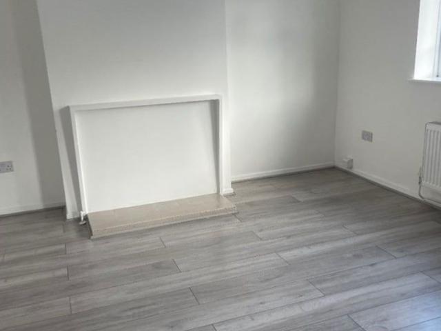 2 Bed Flat, Suffolk Road, IG3