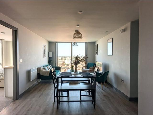 2 Bed Flat, Summer Hill Road, B1