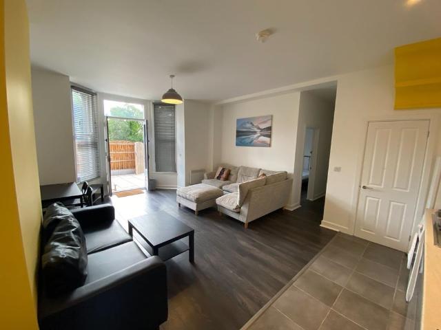 2 Bed Flat, Sherwood Rise, NG7