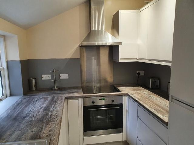 2 Bed Flat, South Fort St, EH6