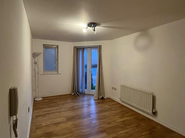 2 Bed Flat, Spencer Street, B18
