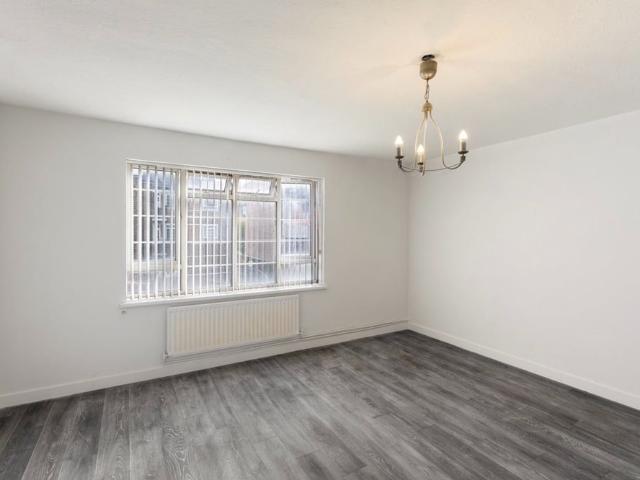 2 Bed Flat, Tavistock Road, CR0