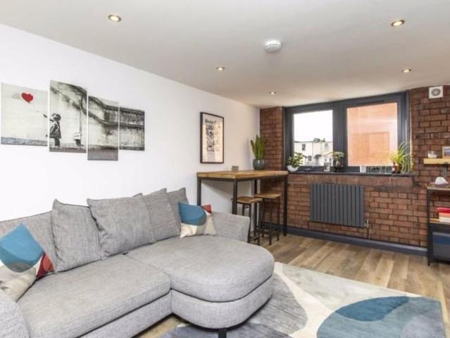 2 Bed Flat, The Cigar Factory, BS3