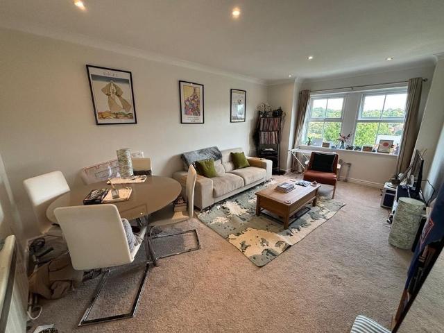2 Bed Flat, The Cricketers, LS5