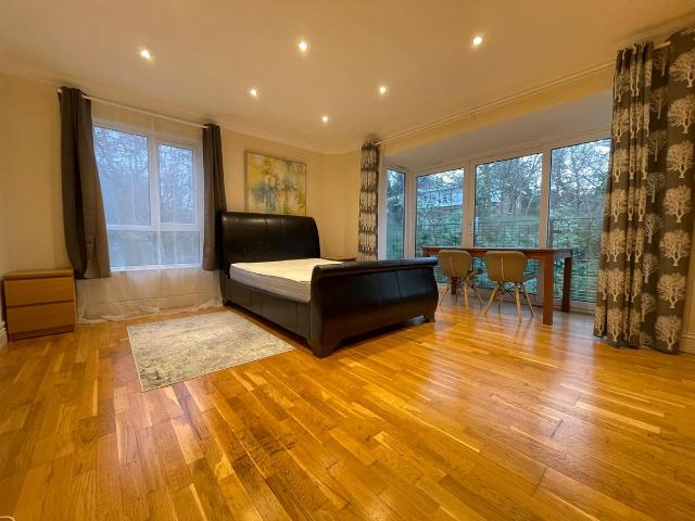 2 bed Flat To Let