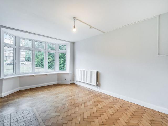2 bed Flat To Let