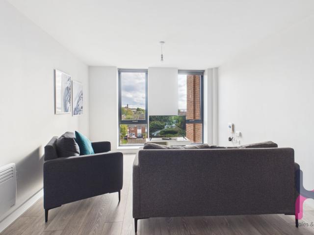 2 bed flat to let