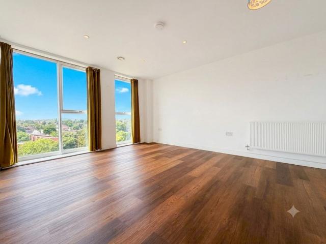 2 bed Flat To Let