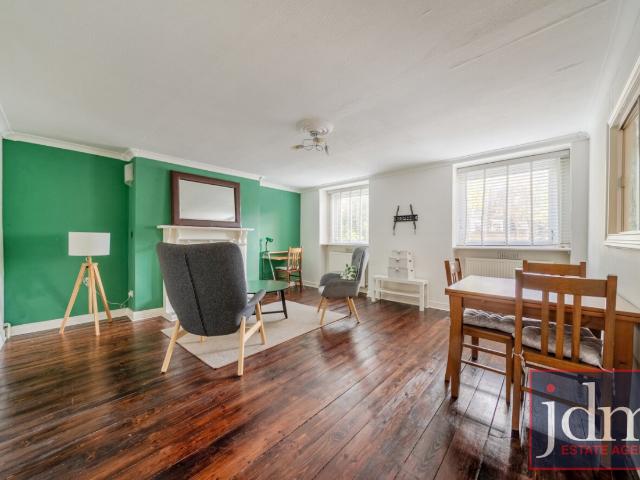 2 bed Flat to Let for rent in Blackheath, London
