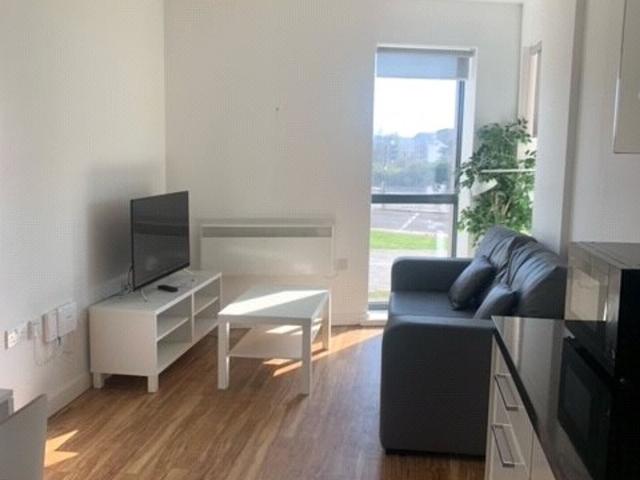 2 bed flat to let in Leeds