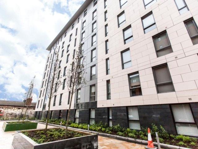 2 bed flat to let in Liverpool